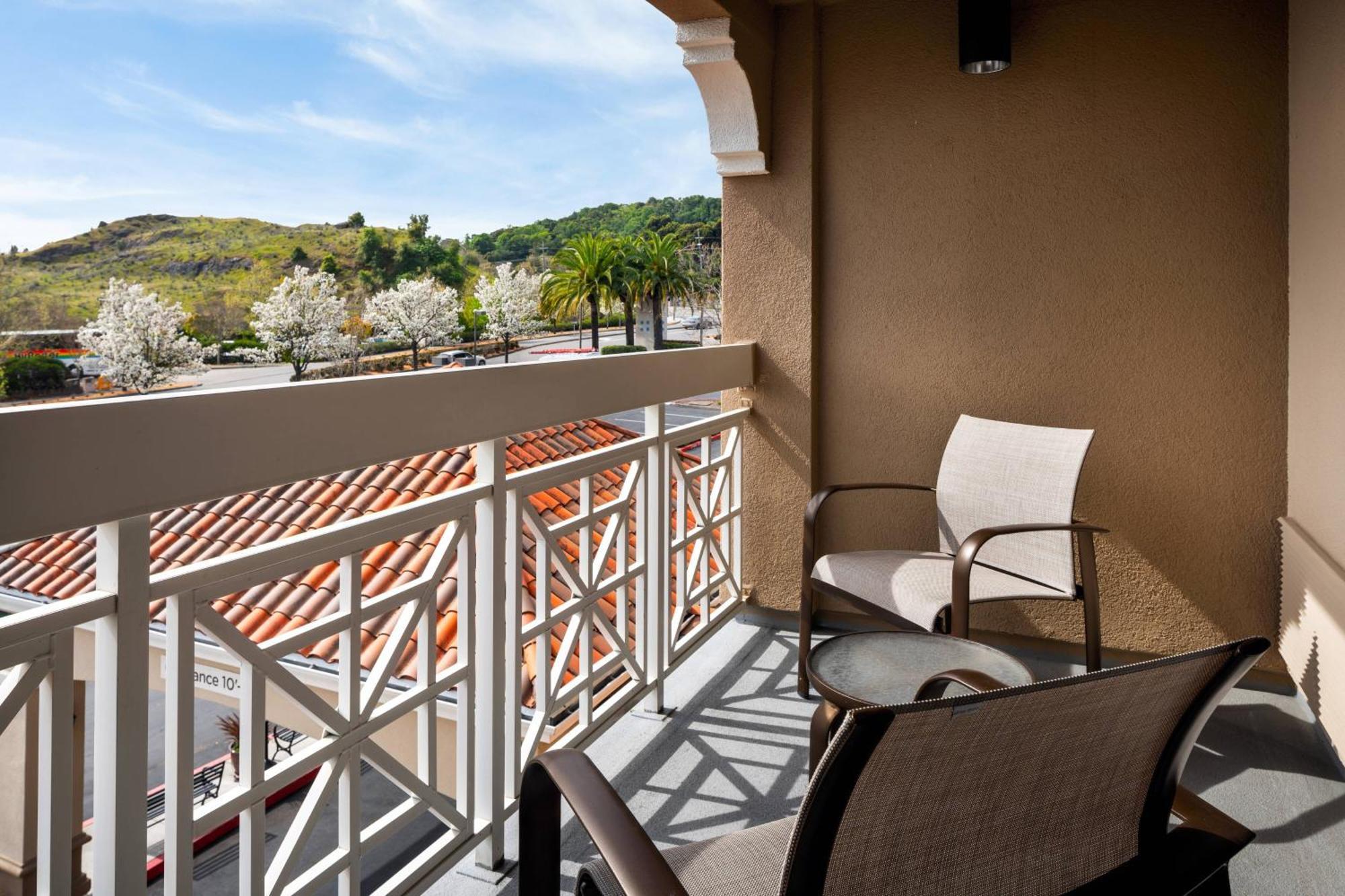 Courtyard Novato Marin/Sonoma Hotel Exterior foto