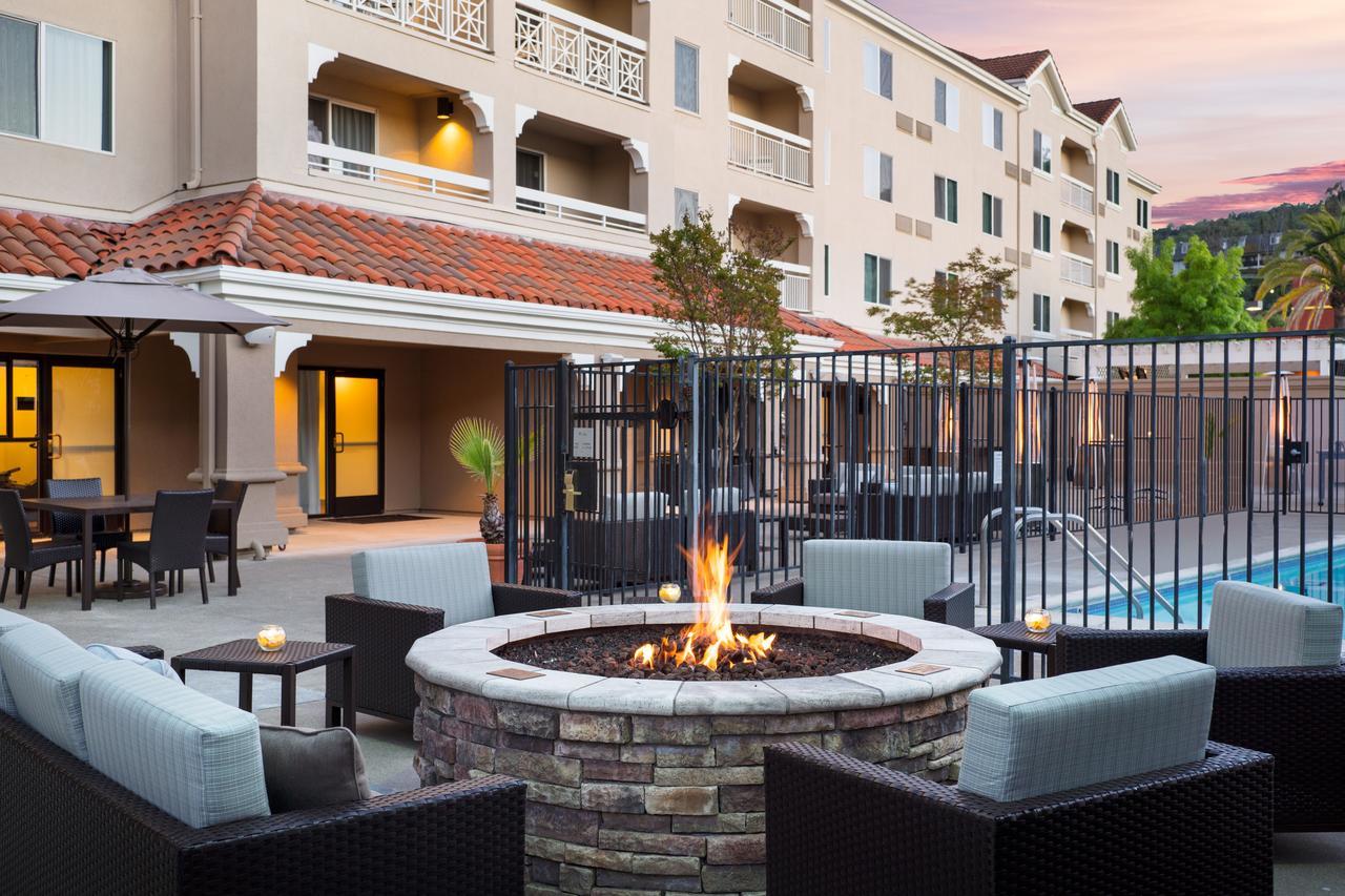 Courtyard Novato Marin/Sonoma Hotel Exterior foto
